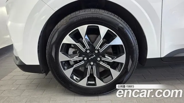 Kia Carnival 2022 thumb 6