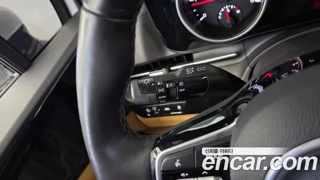 Kia Carnival 2022 thumb 4