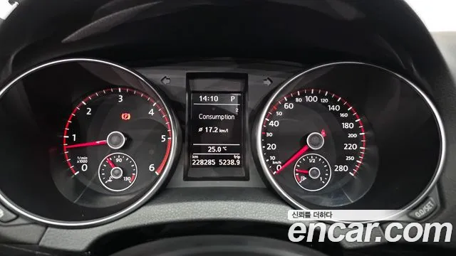 Volkswagen Golf 2012 thumb 7
