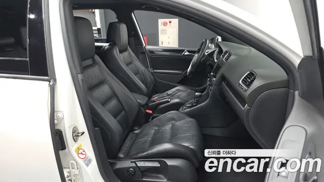 Volkswagen Golf 2012 thumb 9