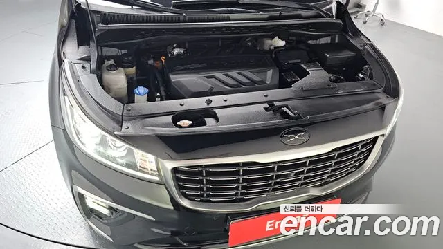Kia Carnival 2018 thumb 8