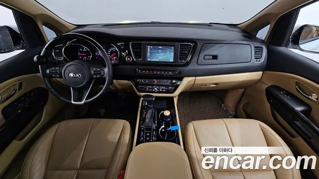 Kia Carnival 2019 thumb 7