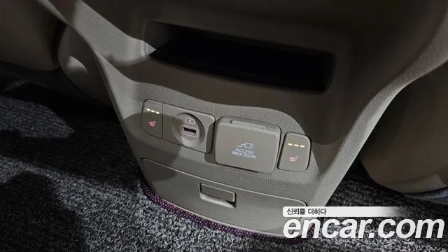 Kia Carnival 2019 thumb 11