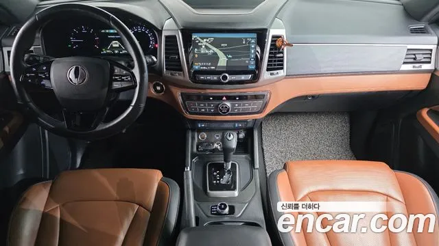 KGM Rexton 2019 thumb 2