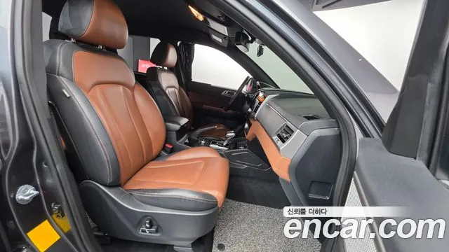 KGM Rexton 2019 thumb 5