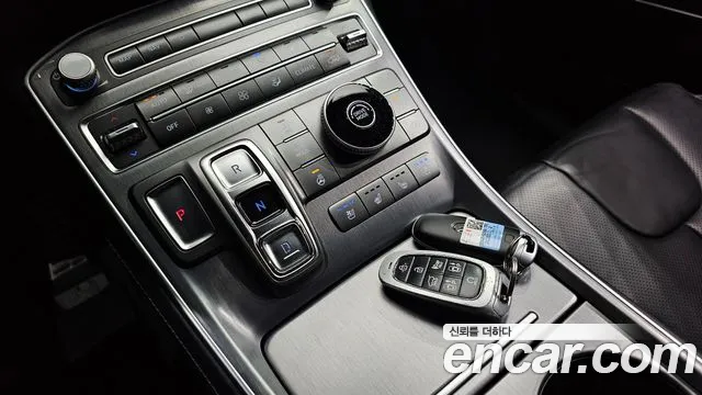 Hyundai Santa Fe 2020 thumb 8