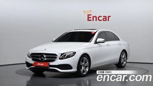 Mercedes-Benz E-Class 2018 thumb 6