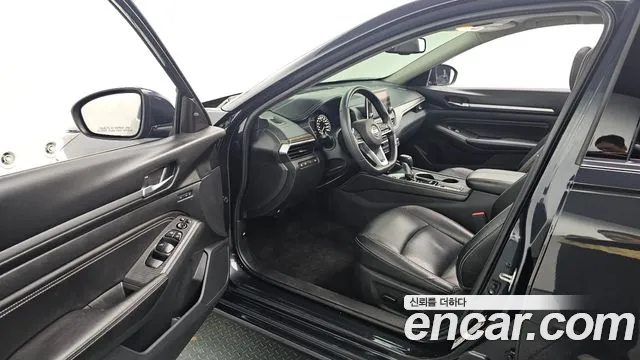 Nissan Altima 2019 thumb 7