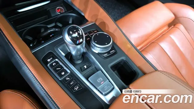 BMW X6M 2019 thumb 3