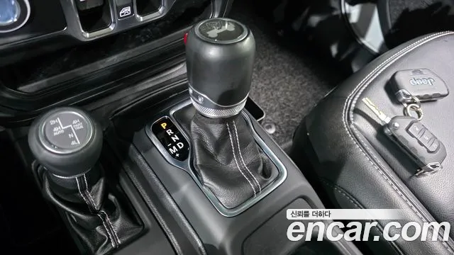 Jeep Wrangler 2022 thumb 4