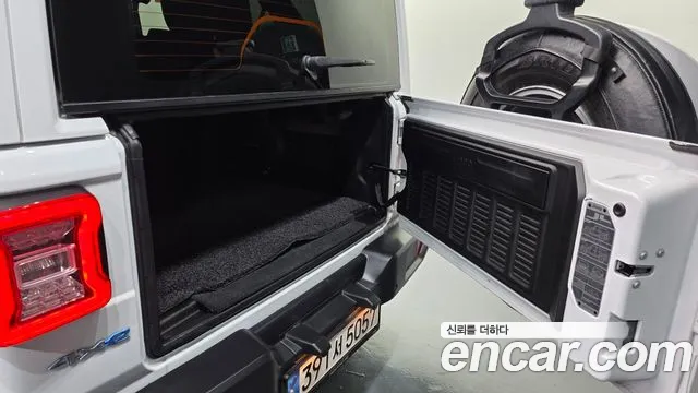 Jeep Wrangler 2022 thumb 3
