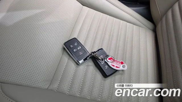 Land Rover Discovery Sport 2025 thumb 10