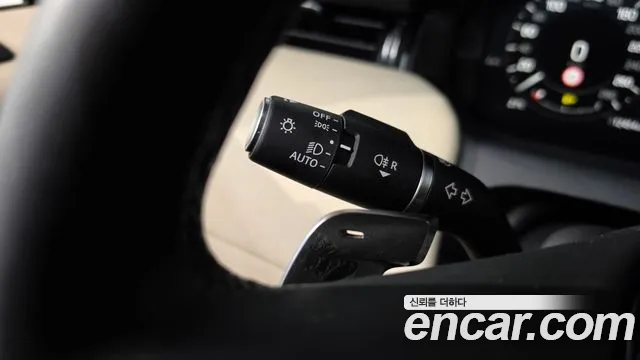 Land Rover Discovery Sport 2025 thumb 4