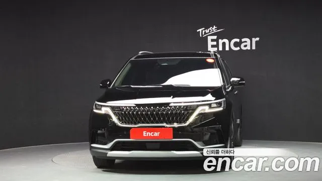 Kia Carnival 2023 thumb 3