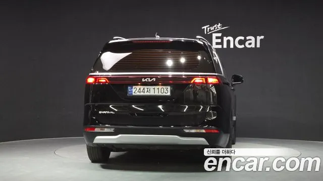 Kia Carnival 2023 thumb 9