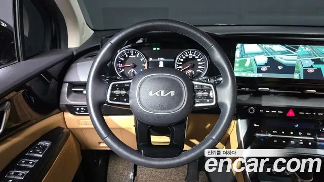 Kia Carnival 2023 thumb 10