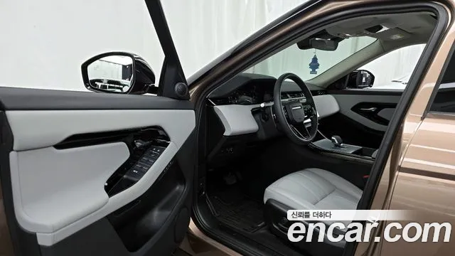 Land Rover Range Rover Evoque 2025 thumb 5