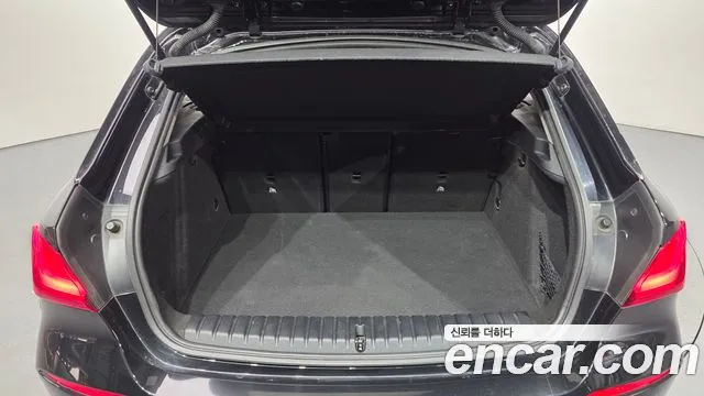 BMW 1 серии 2022 thumb 3