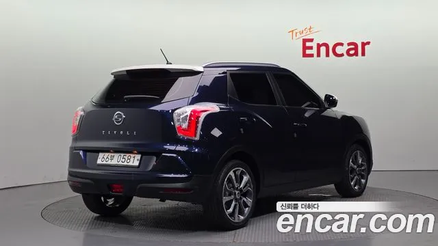 KGM Tivoli 2015 thumb 3