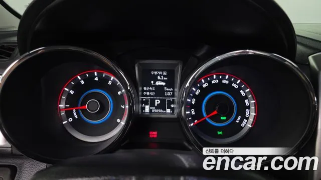 KGM Tivoli 2015 thumb 2