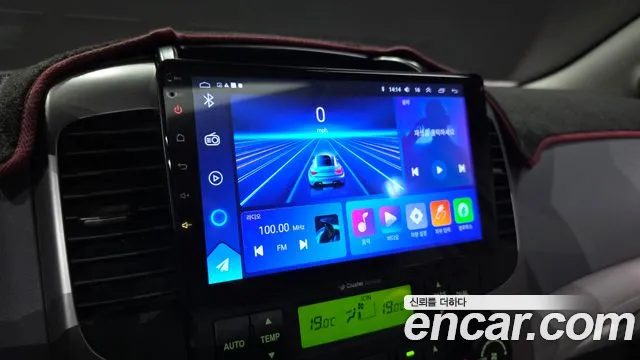 Kia Canival 2013 thumb 10