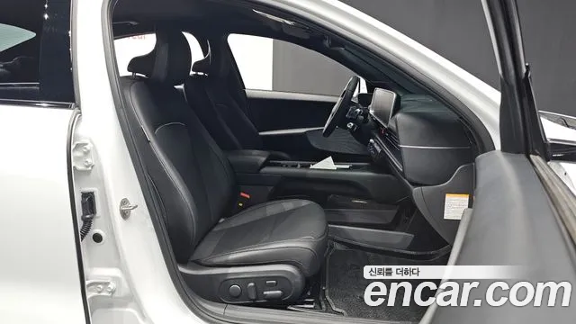 Hyundai Ioniq6 2023 thumb 10
