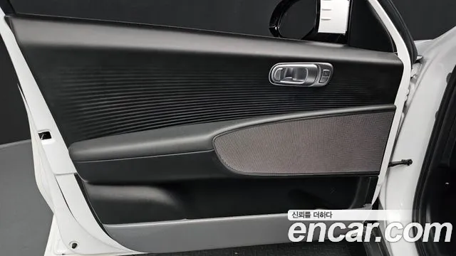 Hyundai Ioniq6 2023 thumb 4