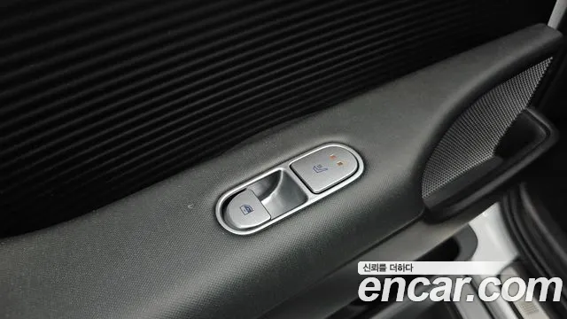 Hyundai Ioniq6 2023 thumb 3