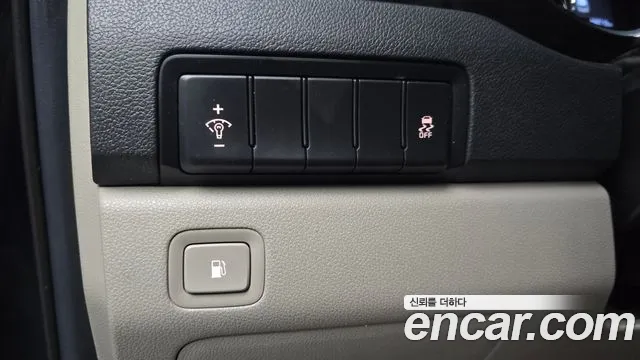 Kia Carnival 2019 thumb 6