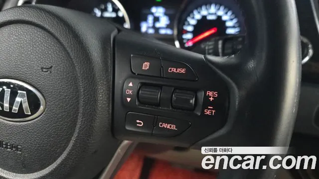Kia Carnival 2019 thumb 4