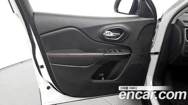 Jeep Cherokee 2021 thumb 12
