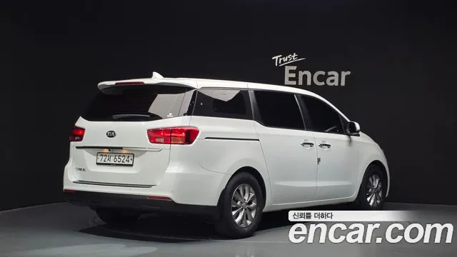 Kia Carnival 2019 thumb 2