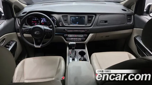 Kia Carnival 2019 thumb 7