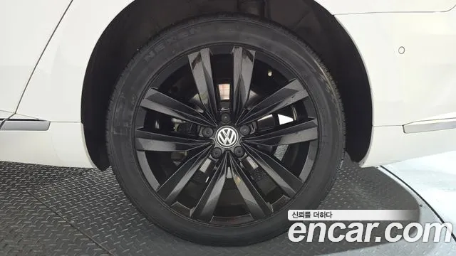 Volkswagen Arteon 2019 thumb 11