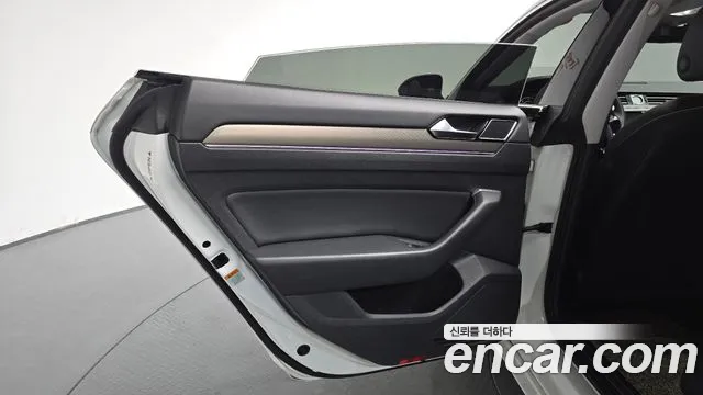 Volkswagen Arteon 2019 thumb 9