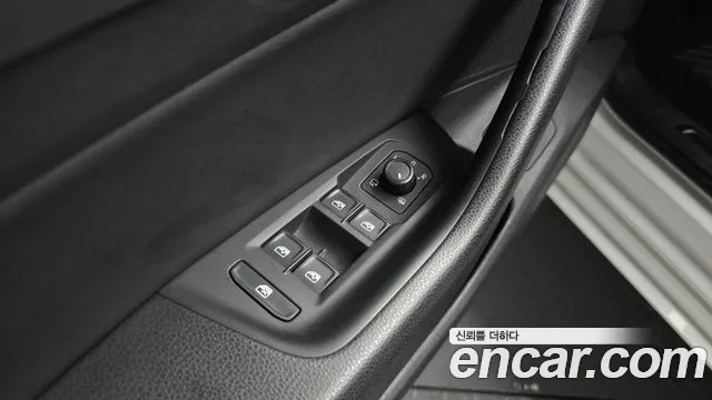 Volkswagen Arteon 2019 thumb 7