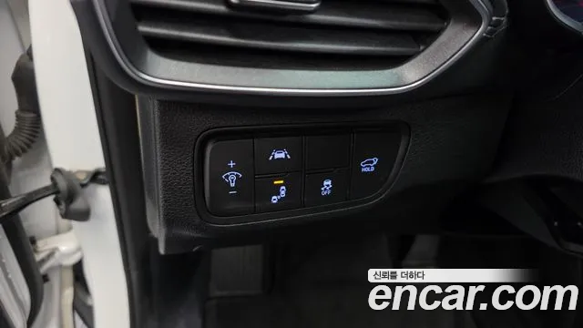 Hyundai Santa Fe 2019 thumb 7