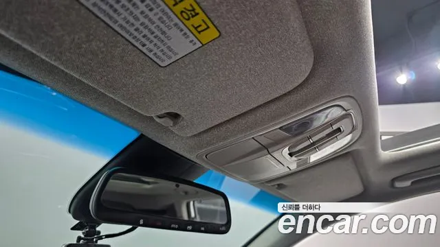 Hyundai Santa Fe 2019 thumb 9