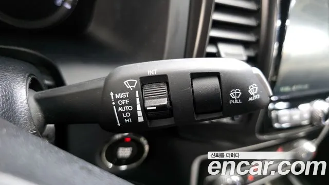 KGM Rexton 2019 thumb 12