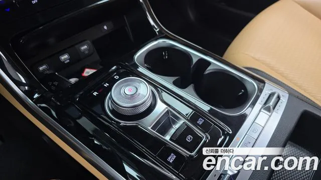 Kia Carnival 2023 thumb 10