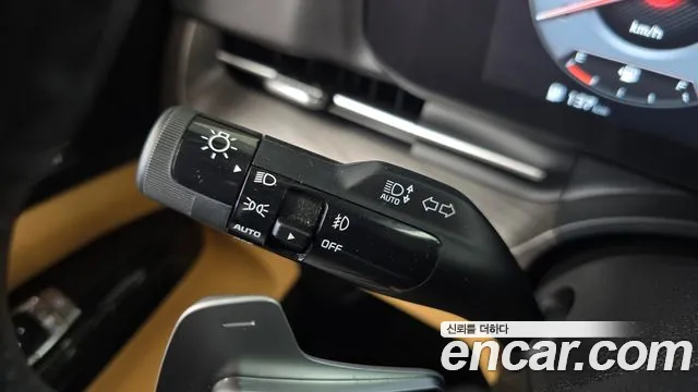Kia Carnival 2023 thumb 6