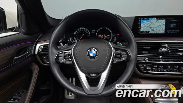BMW 5 серии 2017 thumb 10