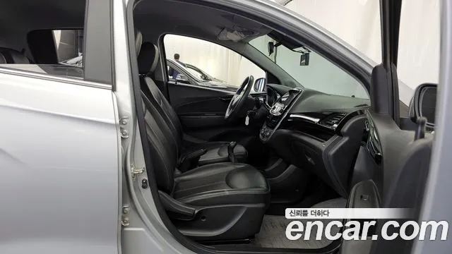 Chevrolet Spark 2018 thumb 10
