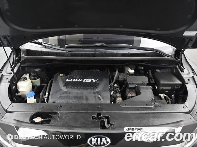 Kia Carnival 2017 thumb 10
