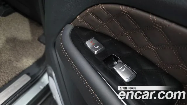 KGM Rexton 2022 thumb 11