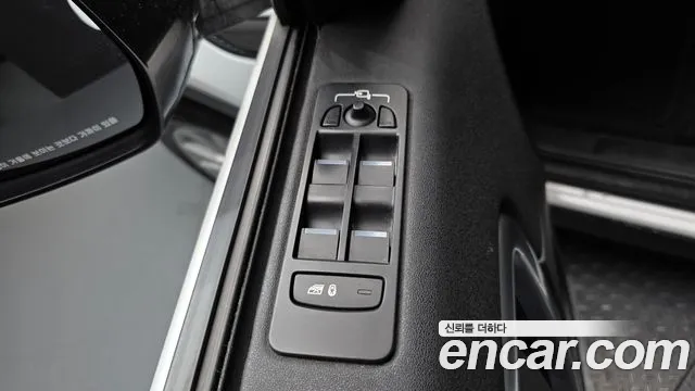 Land Rover Discovery Sport 2017 thumb 5