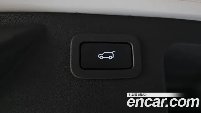 Land Rover Discovery Sport 2017 thumb 11