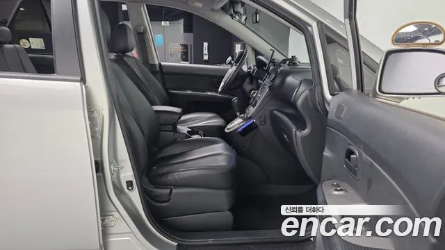 Kia Carens 2009 thumb 3