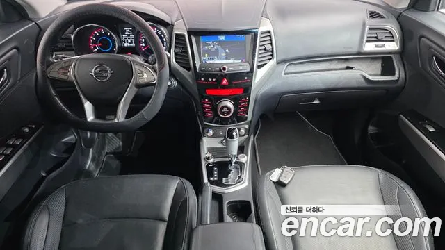 KGM Tivoli 2015 thumb 11