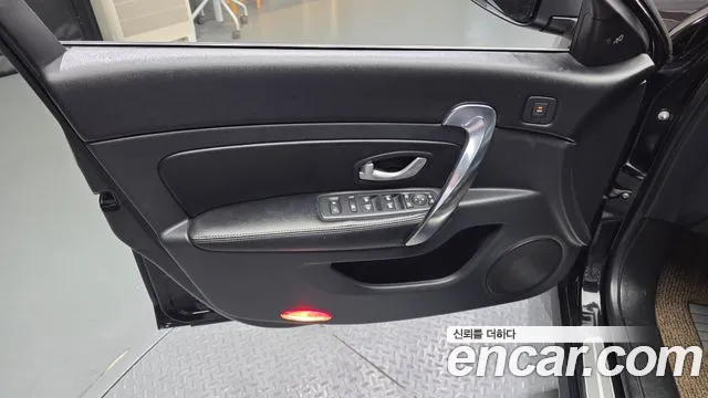 Renault SM5 2013 thumb 6